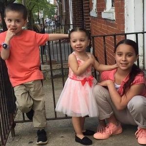 Meet your Posher, Amira